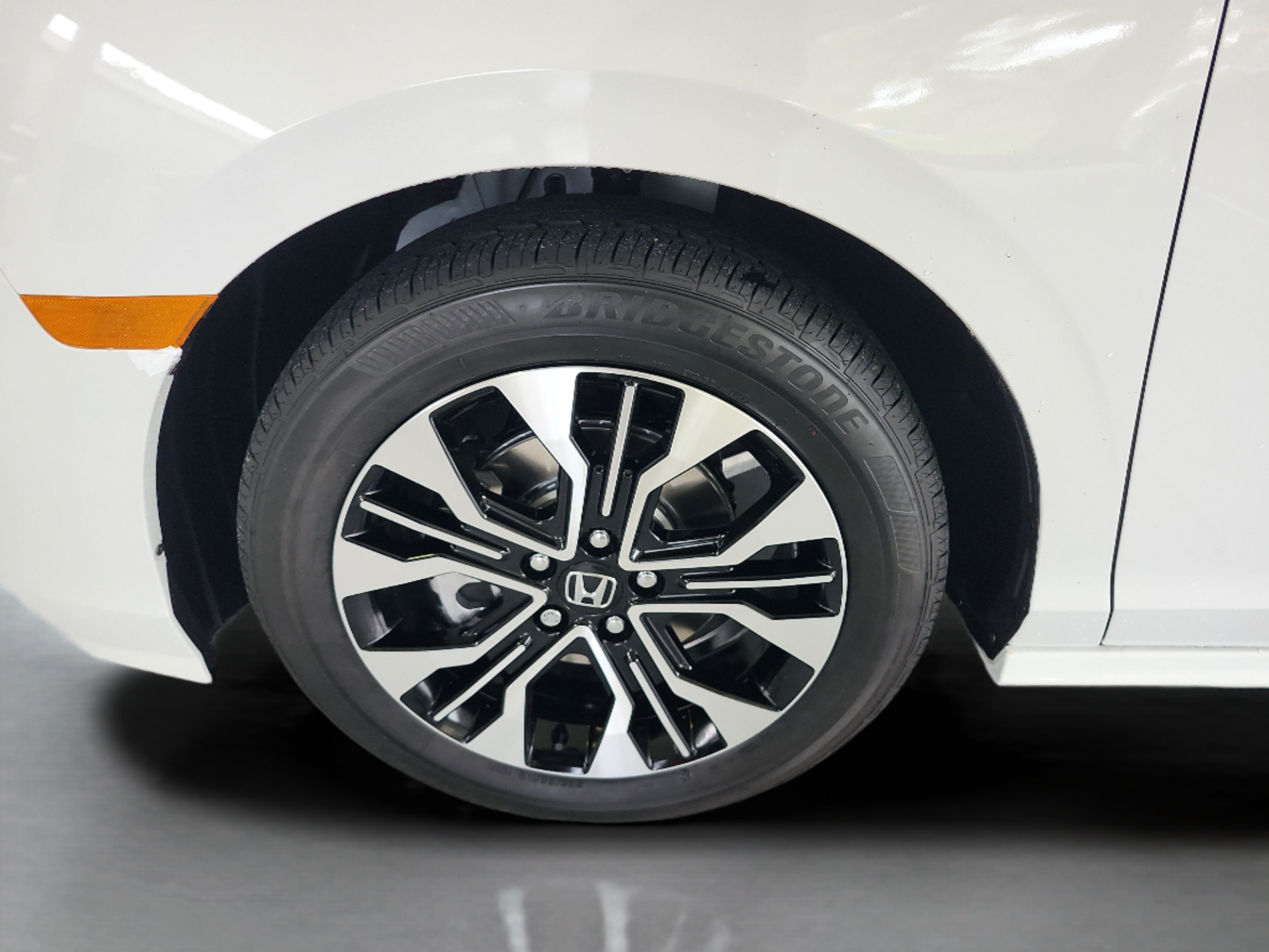 New 2026 Honda Odyssey Elite image 30