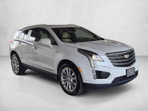 Used 2019 Cadillac XT5 Luxury AWD/4WD image 3