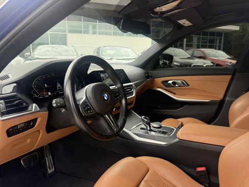 Used 2021 BMW 330i Sedan w/ M Sport Package RWD image 12