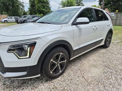 Used 2025 Kia Niro LX