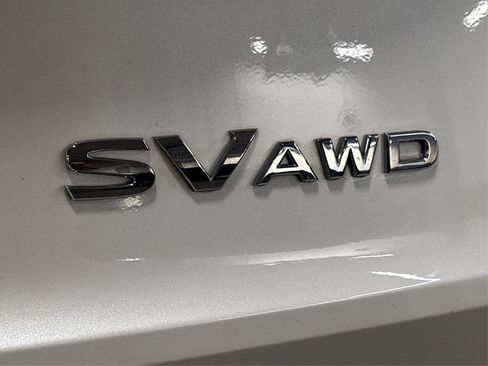 Used 2021 Nissan Rogue SV image 14