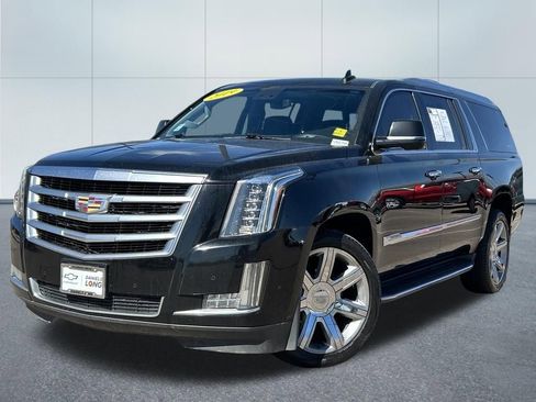 Used 2019 Cadillac Escalade ESV Luxury image 1