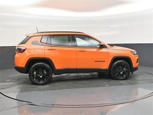 New 2026 Jeep Compass Latitude image 2