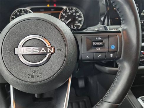 Used 2024 Nissan Pathfinder SL AWD/4WD image 30