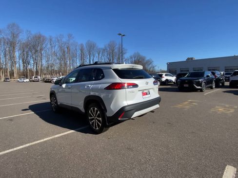 Certified 2023 Toyota Corolla Cross XLE image 12