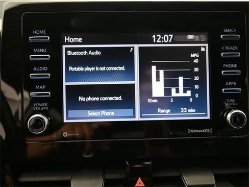 Used 2022 Toyota Camry SE image 3