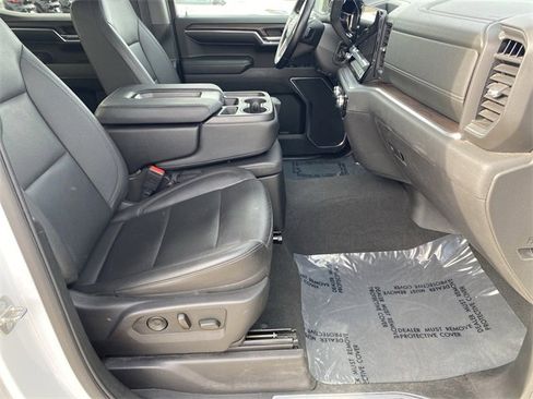 Used 2024 GMC Sierra 1500 SLT image 28