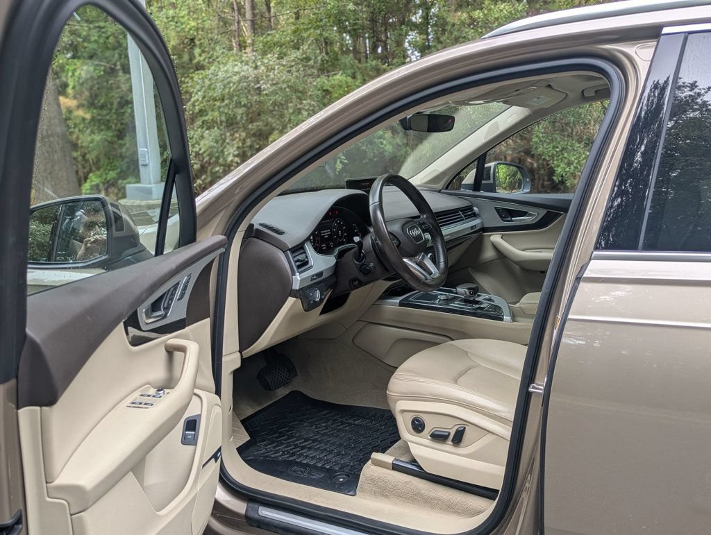 Used 2018 Audi Q7 2.0T Premium Plus w/ Premium Plus Package AWD/4WD image 12