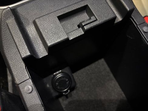 Used 2021 Subaru Outback Limited image 22