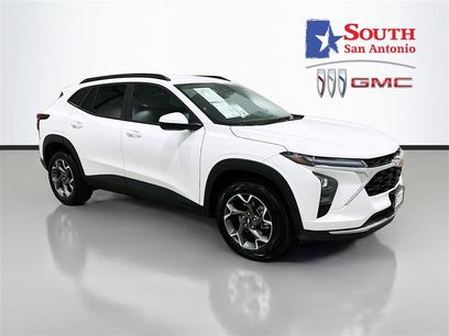 Used 2025 Chevrolet Trax LT w/ Driver Confidence Package