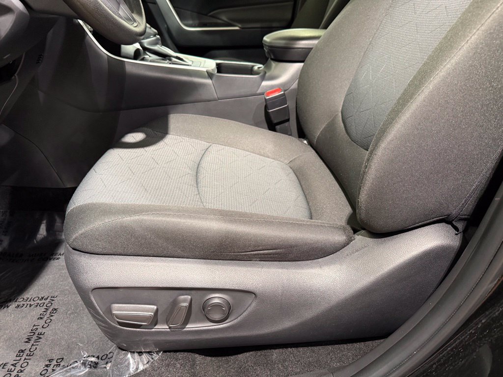Certified 2025 Toyota RAV4 XLE AWD/4WD image 14
