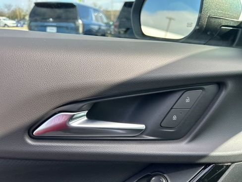 New 2026 Chevrolet Equinox LT image 12