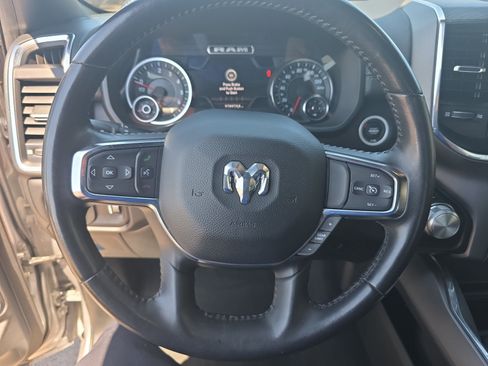 Used 2024 RAM 1500 Laramie AWD/4WD image 9