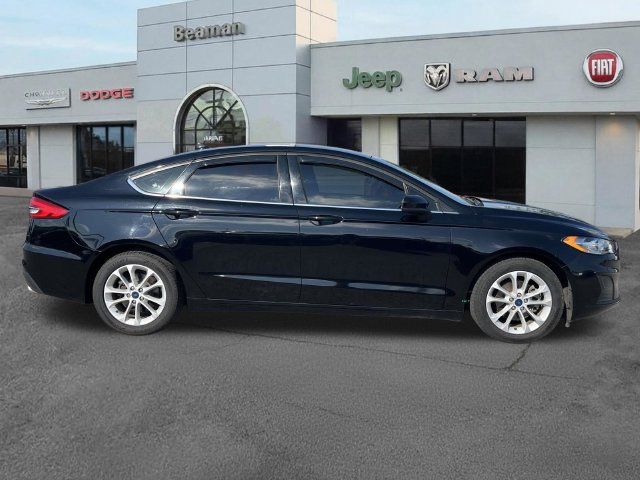 Used 2020 Ford Fusion SE FWD image 8
