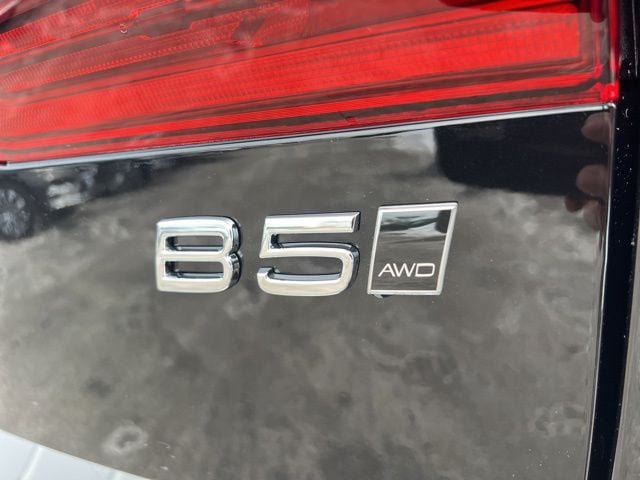New 2026 Volvo XC60 B5 Plus w/ Protection Package Premier AWD/4WD image 12