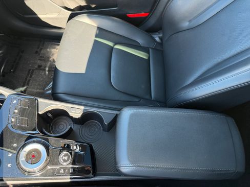 Used 2023 Kia Sportage EX w/ EX Premium Package image 14