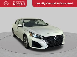 Used 2023 Nissan Altima 2.5 SV FWD video 1