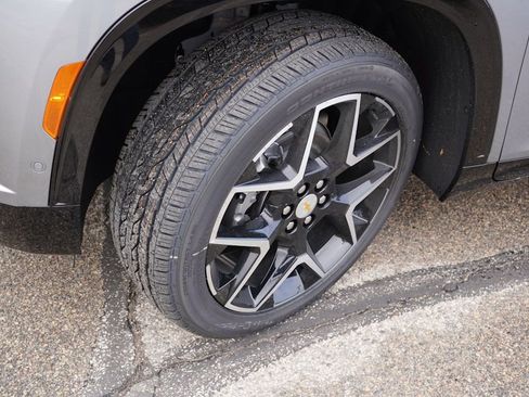 New 2026 Chevrolet Traverse High Country image 9