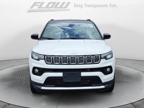 Used 2025 Jeep Compass Limited AWD/4WD image 3
