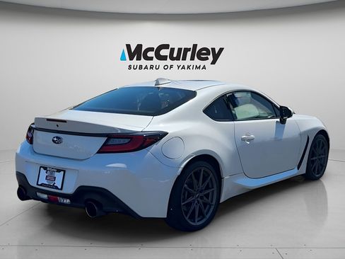 Used 2022 Subaru BRZ Limited RWD image 5