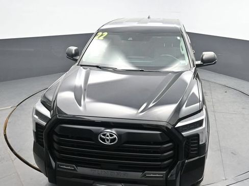 Used 2022 Toyota Tundra SR5 AWD/4WD image 30
