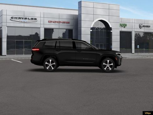 New 2026 Jeep Grand Cherokee L Limited RWD image 9