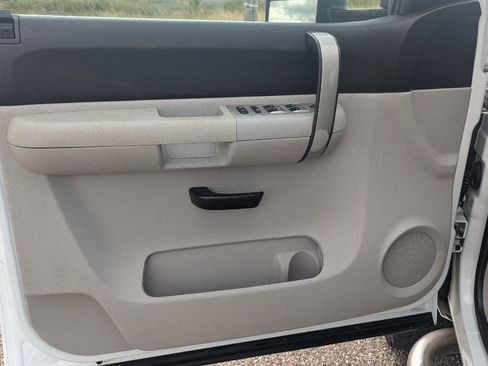 Used 2007 Chevrolet Silverado 2500 LT w/ 1LT Convenience Package image 9