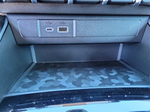 New 2025 GMC Canyon Elevation w/ Convenience Package image 30