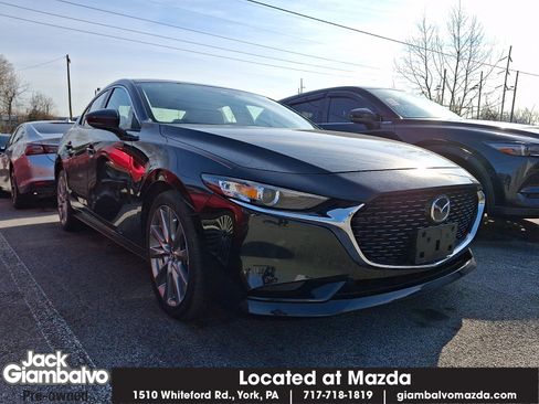 Used 2022 MAZDA MAZDA3 s image 1