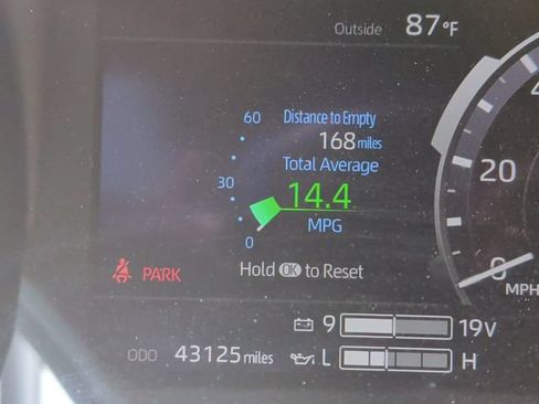 Used 2024 Toyota Sequoia Capstone AWD/4WD image 21