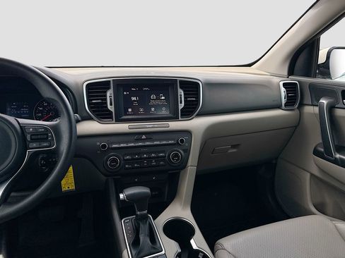 Used 2018 Kia Sportage LX w/ LX Technology Package FWD image 22