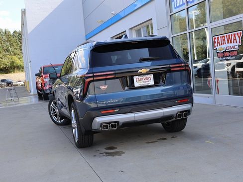 New 2026 Chevrolet Traverse LT w/ Driver Confidence Package image 35