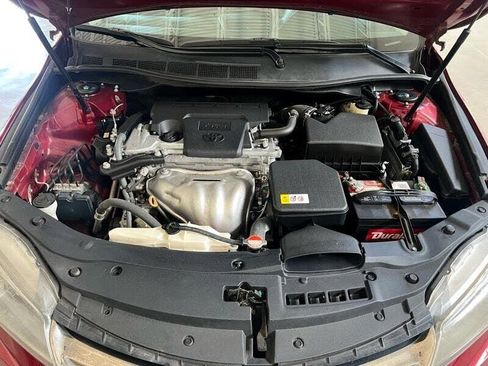 Used 2016 Toyota Camry SE image 22