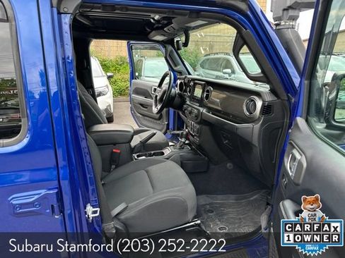 Used 2019 Jeep Wrangler Unlimited Sahara AWD/4WD image 29