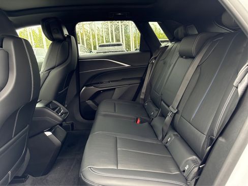 New 2026 Cadillac Lyriq Sport image 10