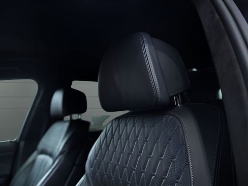 Used 2021 BMW X7 xDrive40i w/ M Sport Package image 30