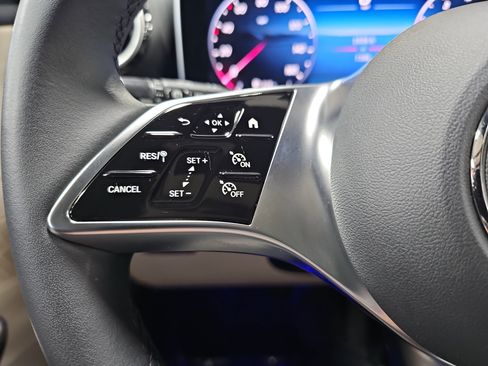 Certified 2026 Mercedes-Benz GLC 300 image 19