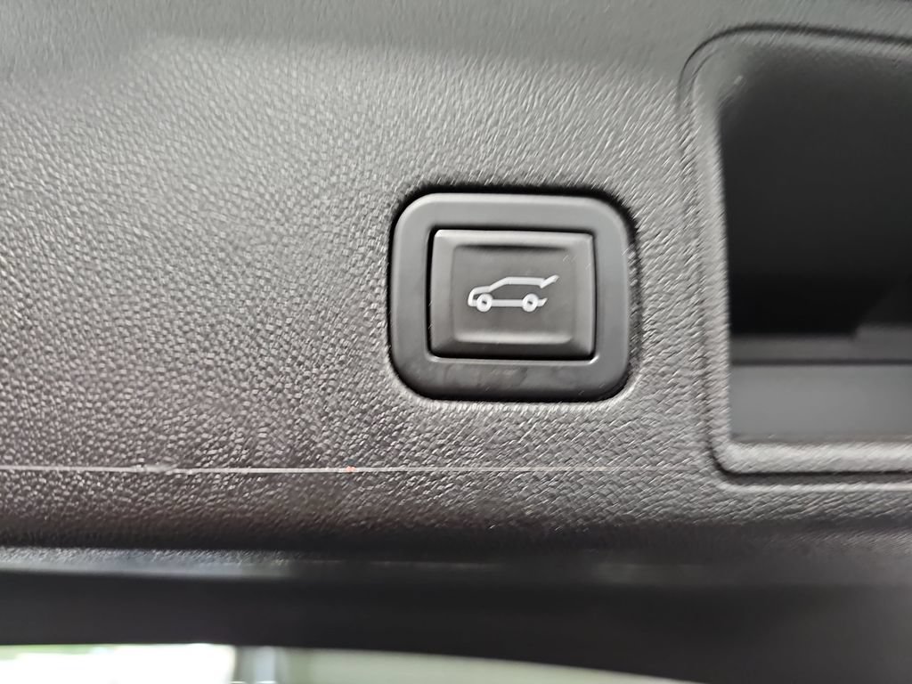 Used 2023 GMC Terrain AT4 AWD/4WD image 13