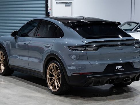 Used 2022 Porsche Cayenne Turbo GT AWD/4WD image 72