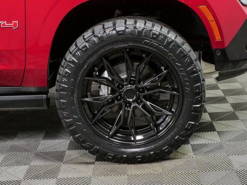 New 2026 GMC Yukon AT4 w/ AT4 Premium Plus Package AWD/4WD image 41