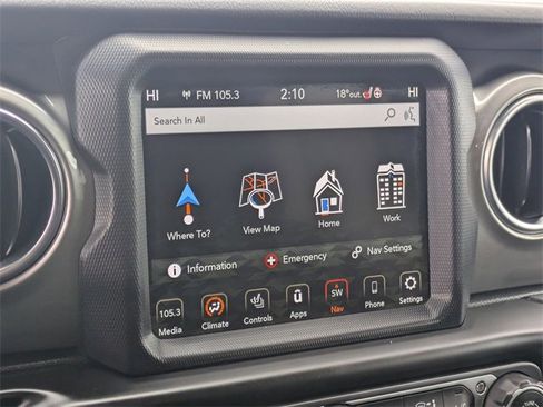 Used 2020 Jeep Wrangler Unlimited Sahara image 26