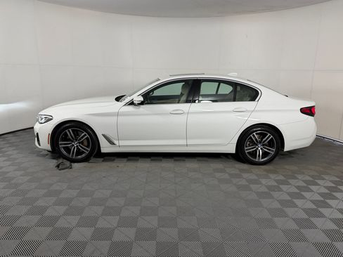 Used 2023 BMW 530i w/ Premium Package RWD image 2