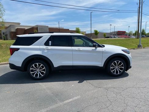 New 2026 Ford Explorer ST-Line RWD image 8