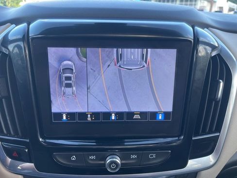 Certified 2023 Chevrolet Traverse Premier w/ LPO, Floor Liner Package image 29