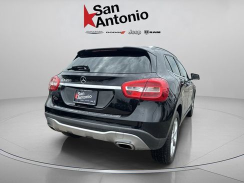 Used 2018 Mercedes-Benz GLA 250 image 14