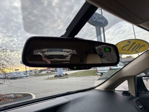 Used 2015 Toyota Venza Limited image 37