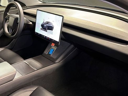 Used 2024 Tesla Model 3 Long Range image 10