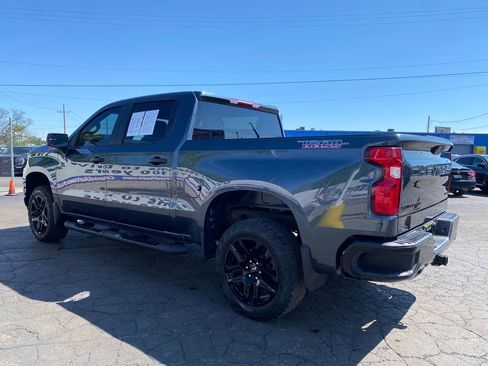 Used 2021 Chevrolet Silverado 1500 Custom Trail Boss w/ LPO, Dark Essentials Package AWD/4WD image 6