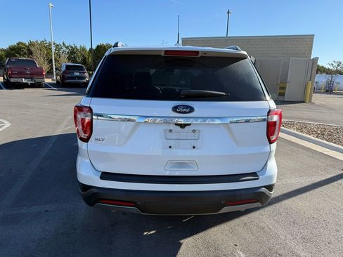 Used 2019 Ford Explorer XLT w/ Equipment Group 202A image 5