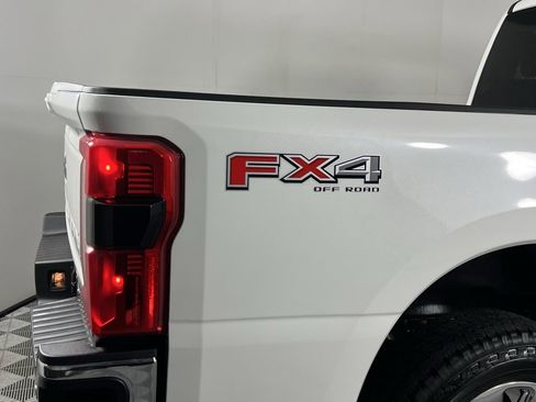 Used 2023 Ford F350 Lariat w/ Lariat Ultimate Package image 6